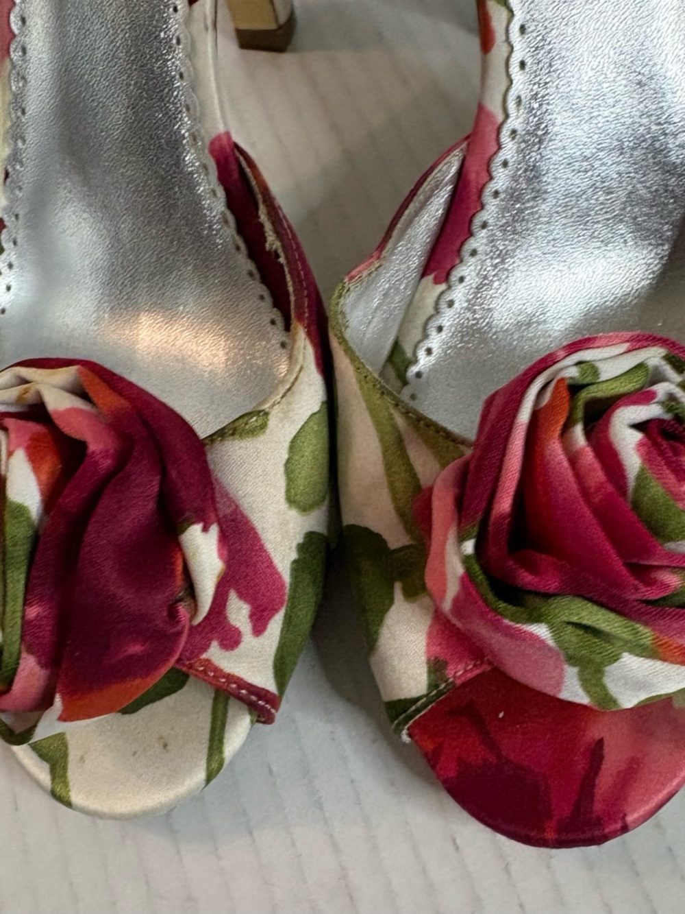 Women's Floral Bloom Satin Heel Sexy Cottage Core Size 7.5 - Picture 4 of 7